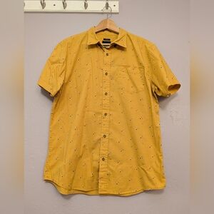 Prana LRG Mustard Yellow Casual Button Down Shirt
